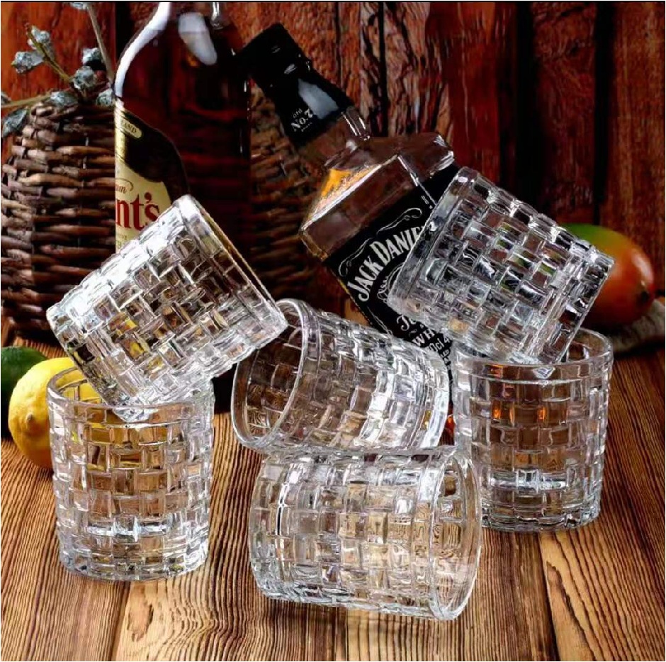 Straight body embossed whisky glasses for sale