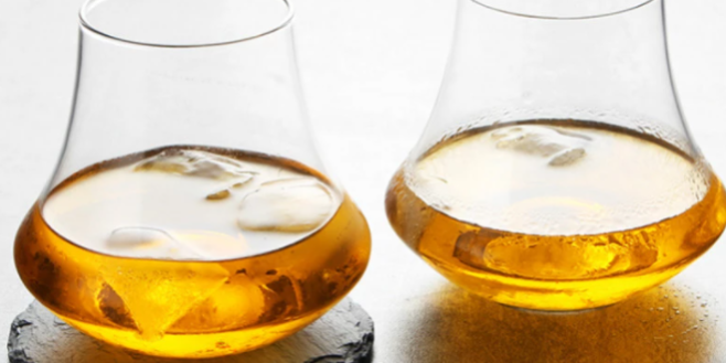 Wide edge tulip whiskey tasting glass (1)